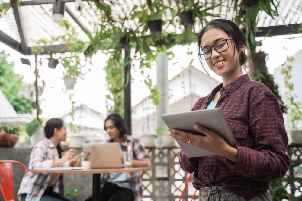 Custom HRIS: Meeting the Diverse Needs of Modern Businesses